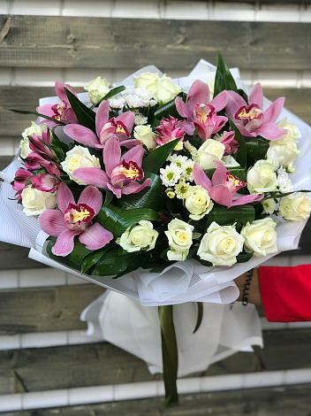 Букет цветов из: Розы и Хризантемы в Слободе Воронежской области