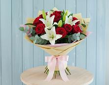 Букет цветов из:  Лилии и Розы в Слободе Воронежской области