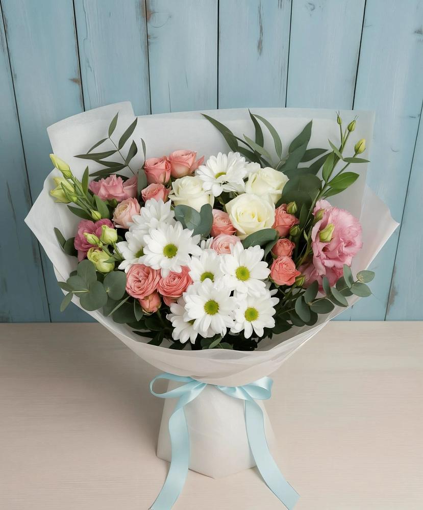 Букет цветов из: Розы, Лизиантусы и Хризантемы в Слободе Воронежской области