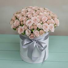 Цветочная композиция из Розы в шляпной коробке в Слободе Воронежской области