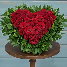 Цветочная композиция из Розы в виде сердца в Слободе Воронежской области