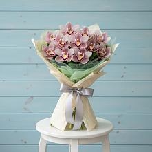 Букет цветов из:  Орхидеи и Розы в Слободе Воронежской области