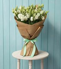 Букет цветов из:  Лизиантусы в Слободе Воронежской области