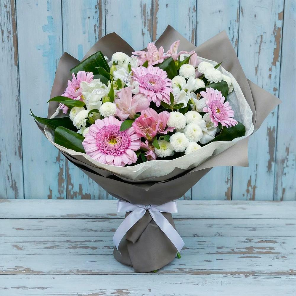 Букет цветов из: Герберы, Альстромерии и Хризантемы в Слободе Воронежской области