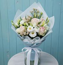 Букет цветов из:  Розы и Лизиантусы в Слободе Воронежской области