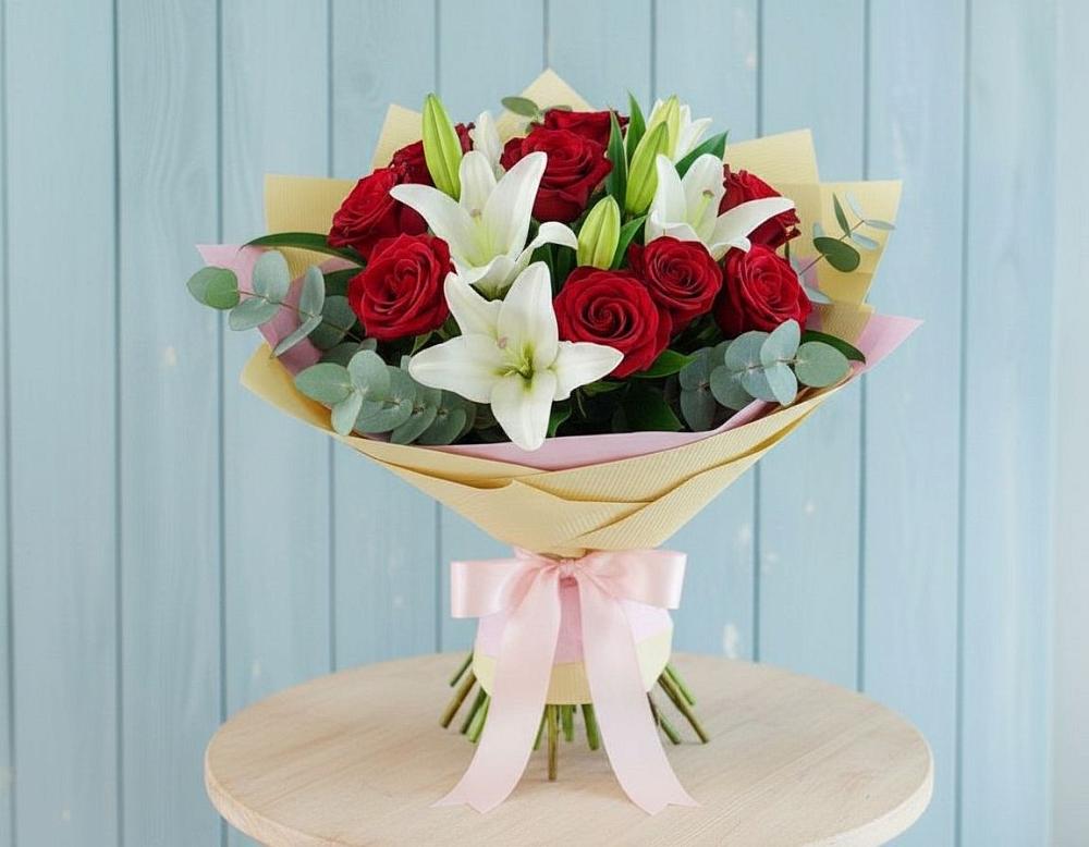 Букет цветов из: Лилии и Розы в Слободе Воронежской области